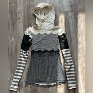 Women's Nike Pro Dri-Fit Geometric Pattern Athletic Hoodie Cream & Black Size XS